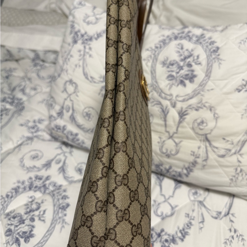 Gucci Beige/Brown GG Canvas Tote with Gold Logo - Picture 7 of 11
